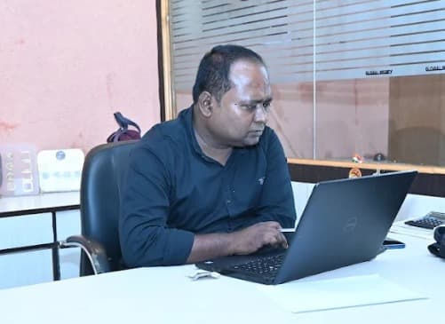 Vikram Bhagat - Co-Founder & CEO